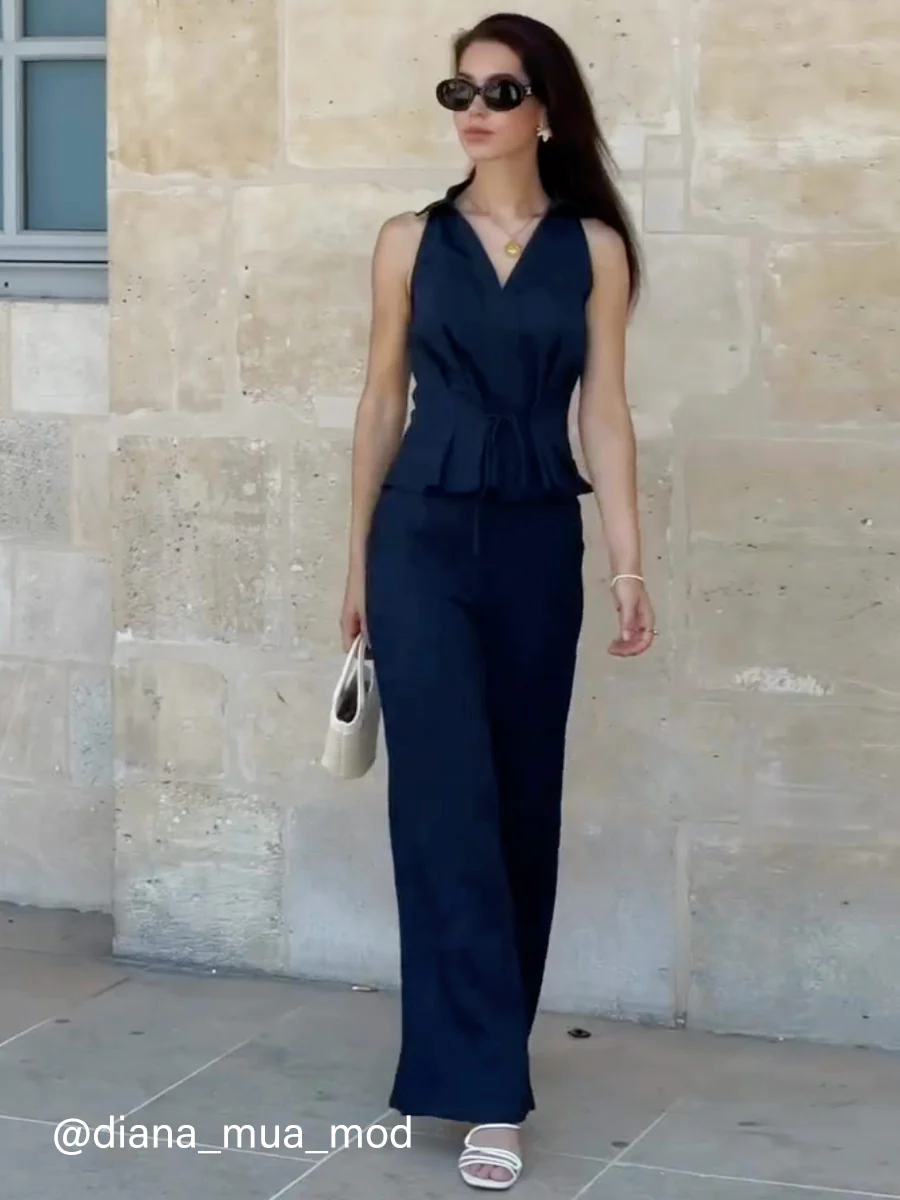 2Pcs Set Collared V-neck Sleeveless Top & Mid Rise Flared Pant with Pockets - Image 3