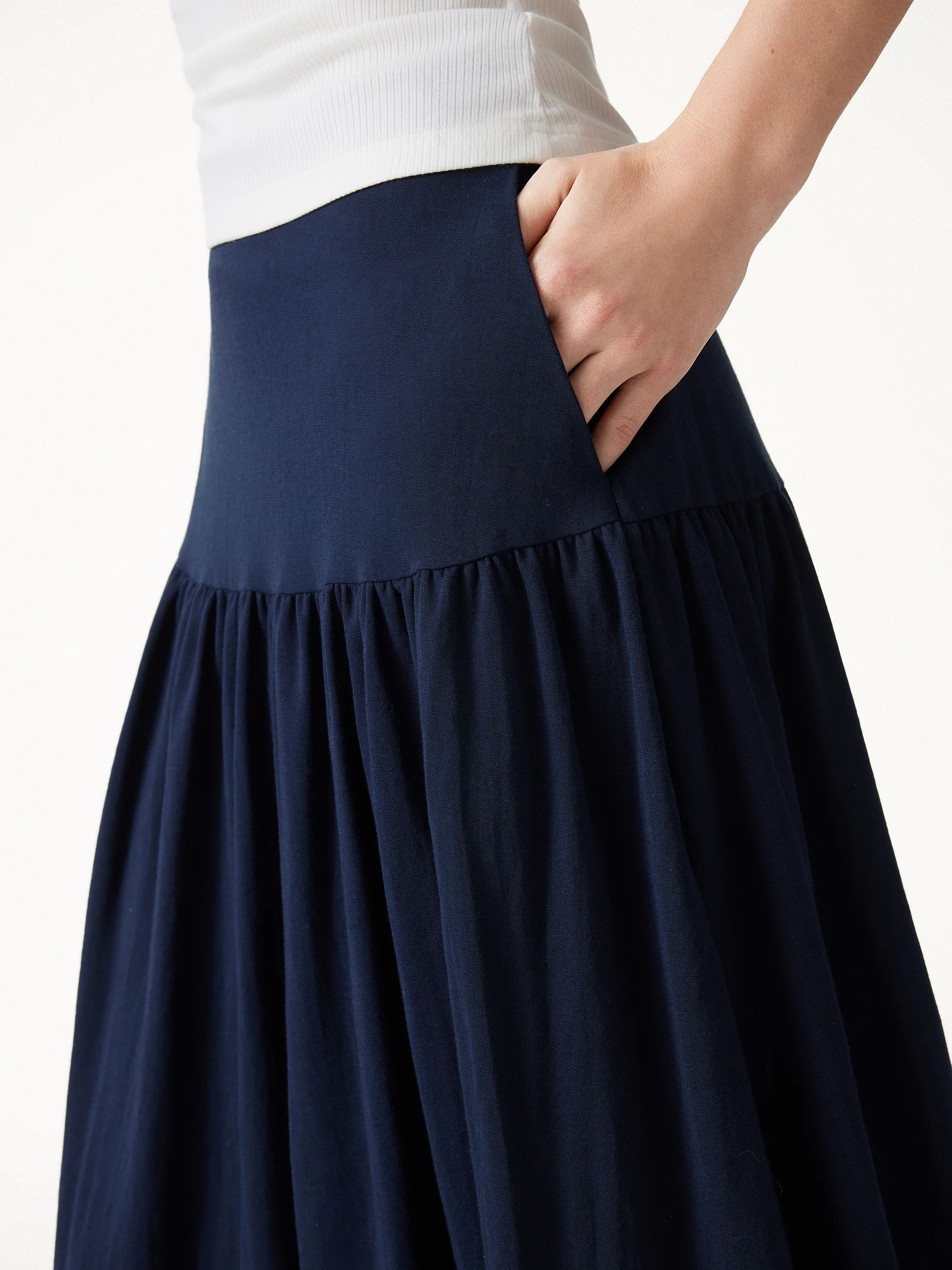 2Pcs Set Cropped Bra Top & Midi Skirt with Pockets - Image 7