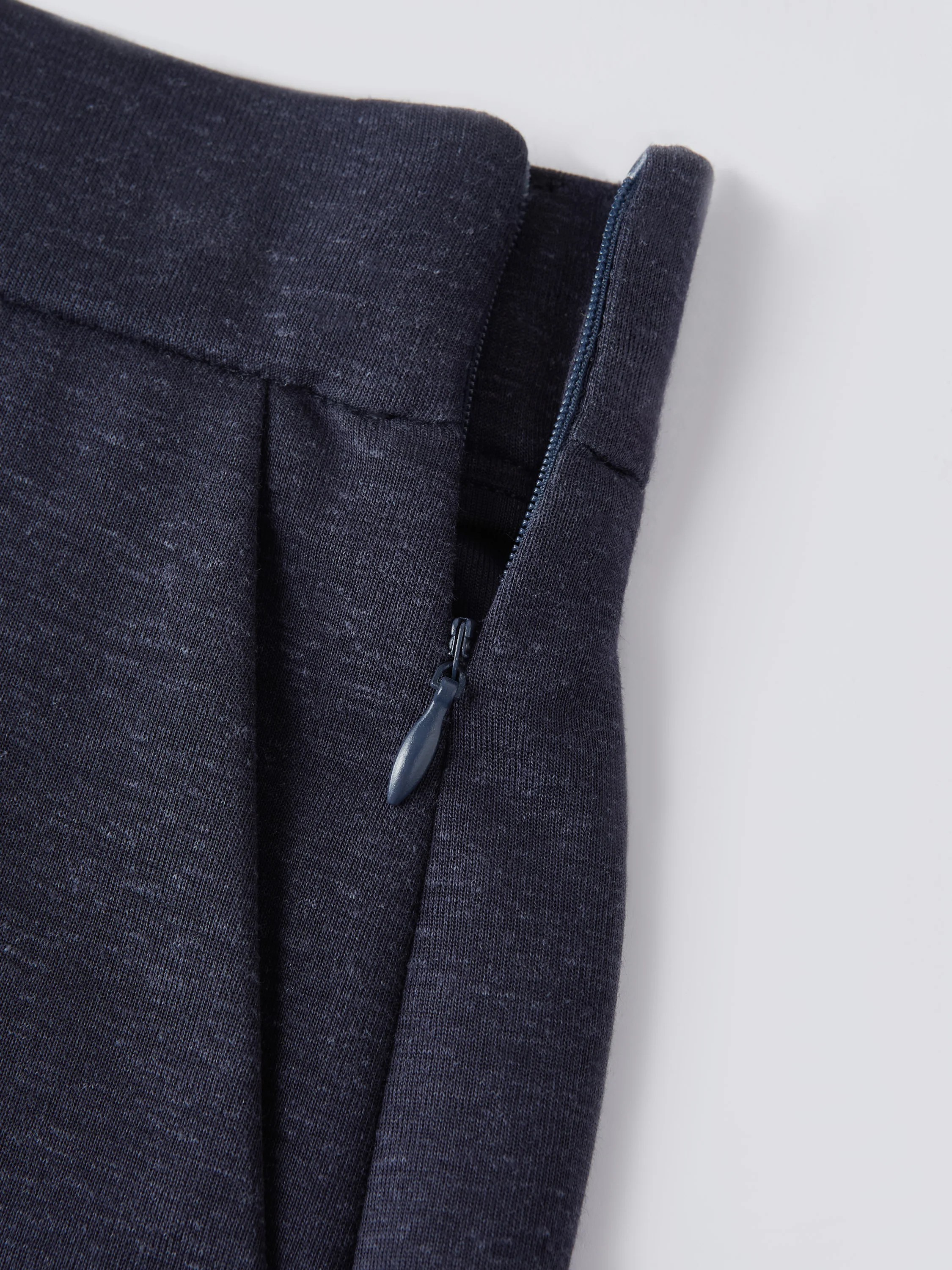 Cotton-Linen Blend Tailored Shorts - Image 2