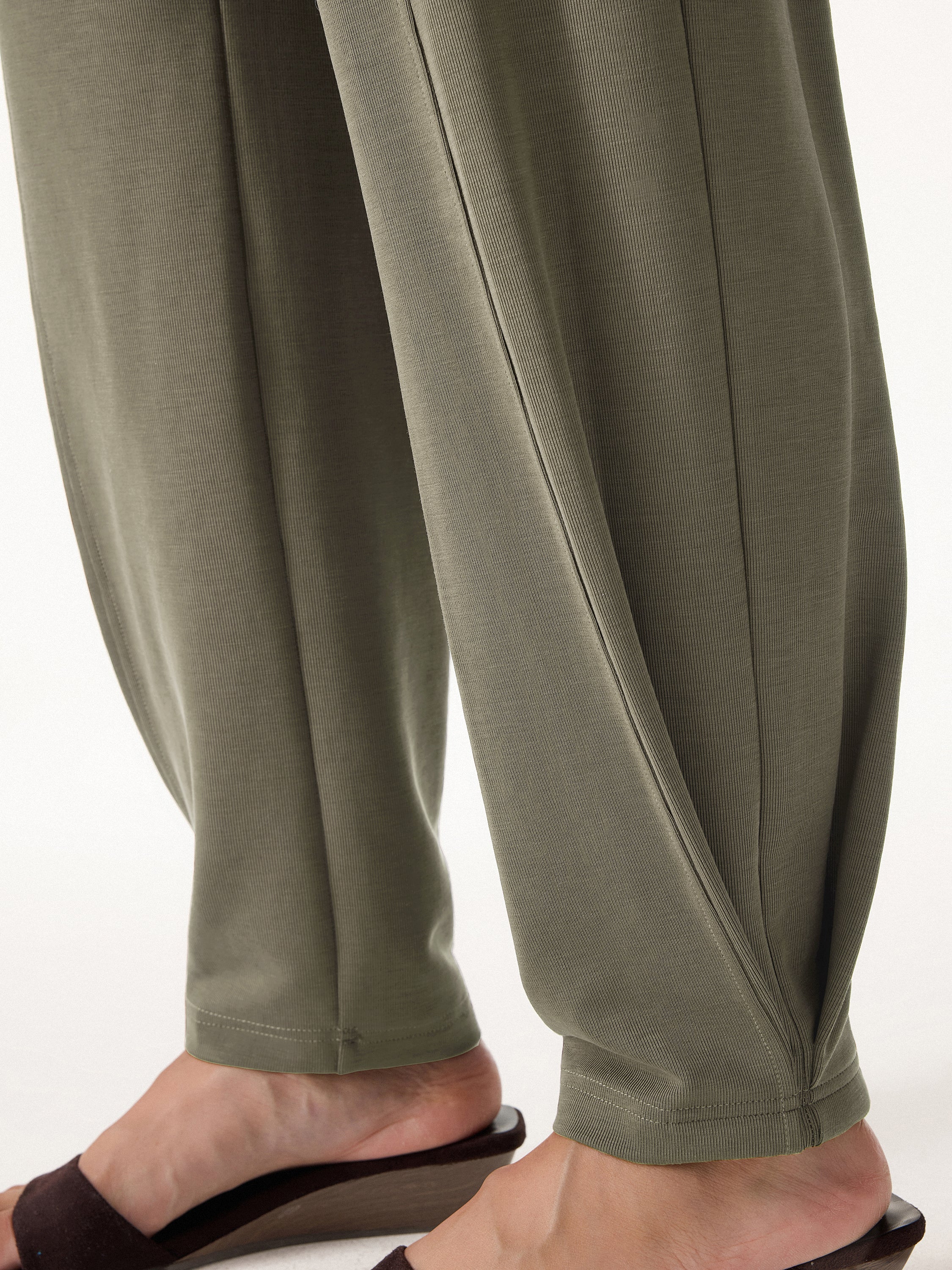 Sandwashed Mid Rise Cropped Balloon Pants - Image 5
