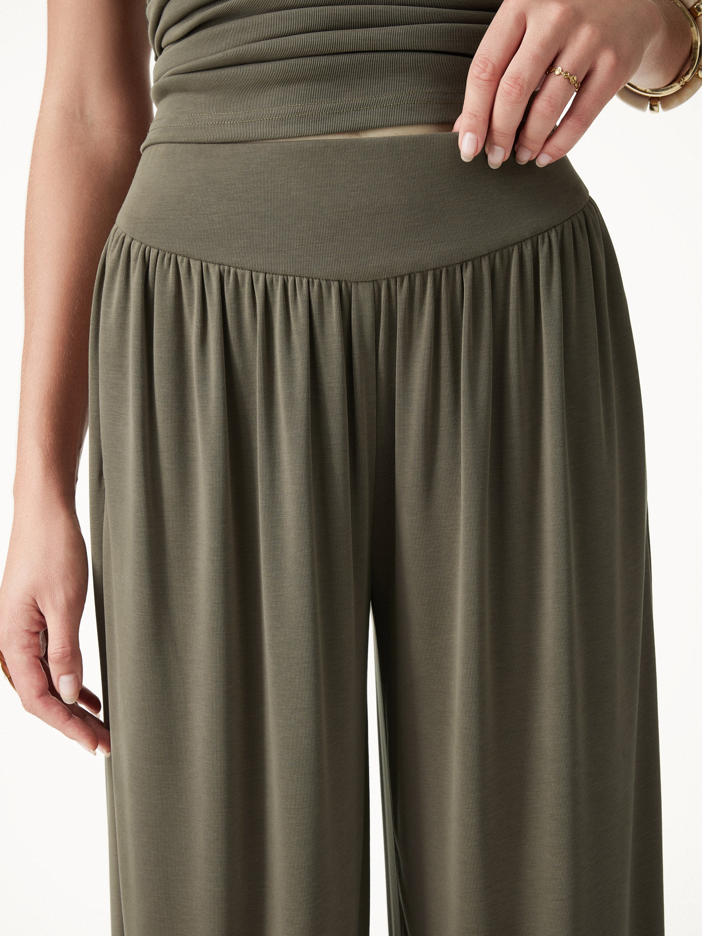 Sandwashed Modal Ultra-Soft High Rise Balloon Pants with Pockets - Image 3