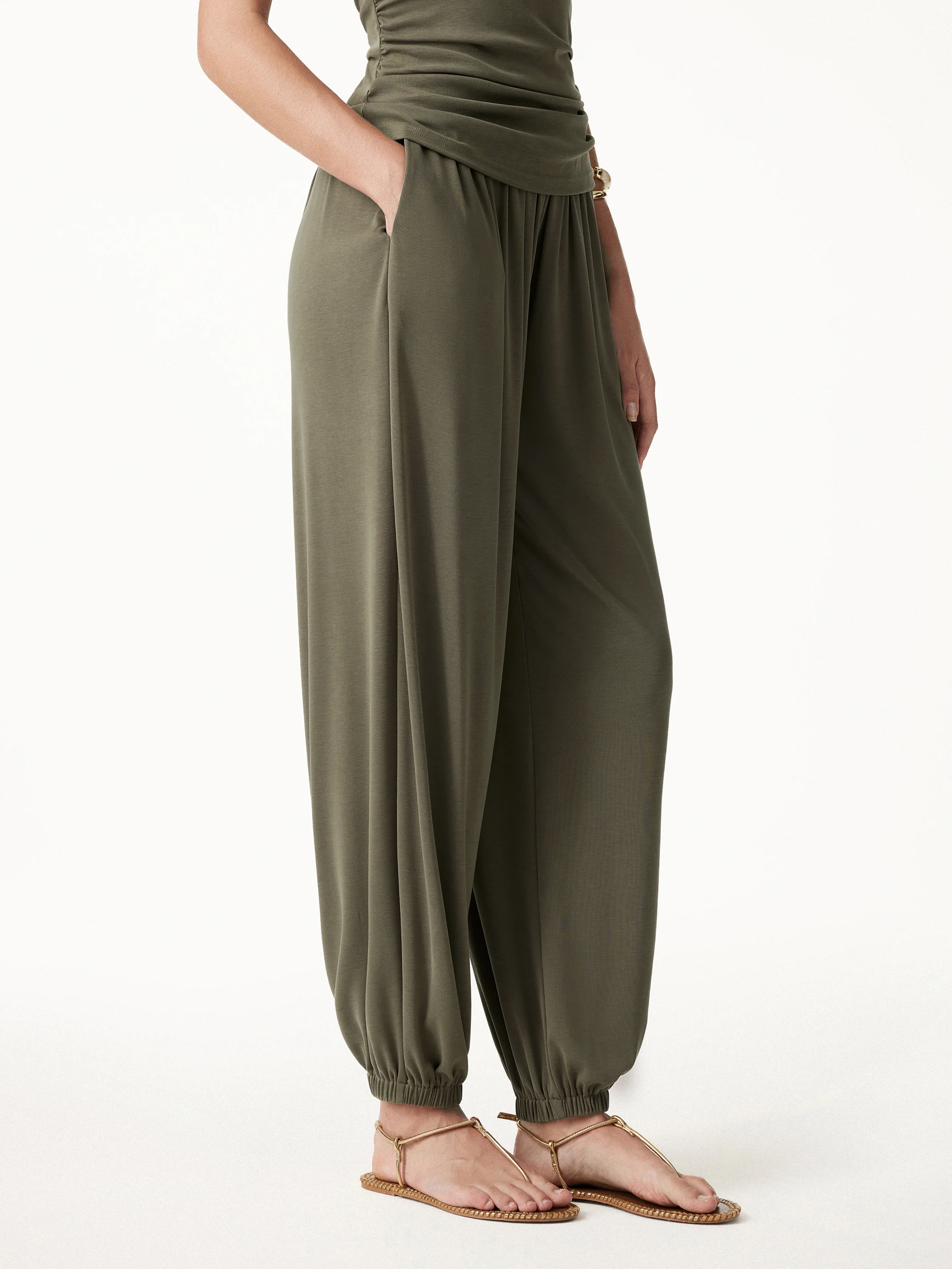 Sandwashed Modal Ultra-Soft High Rise Balloon Pants with Pockets - Image 8
