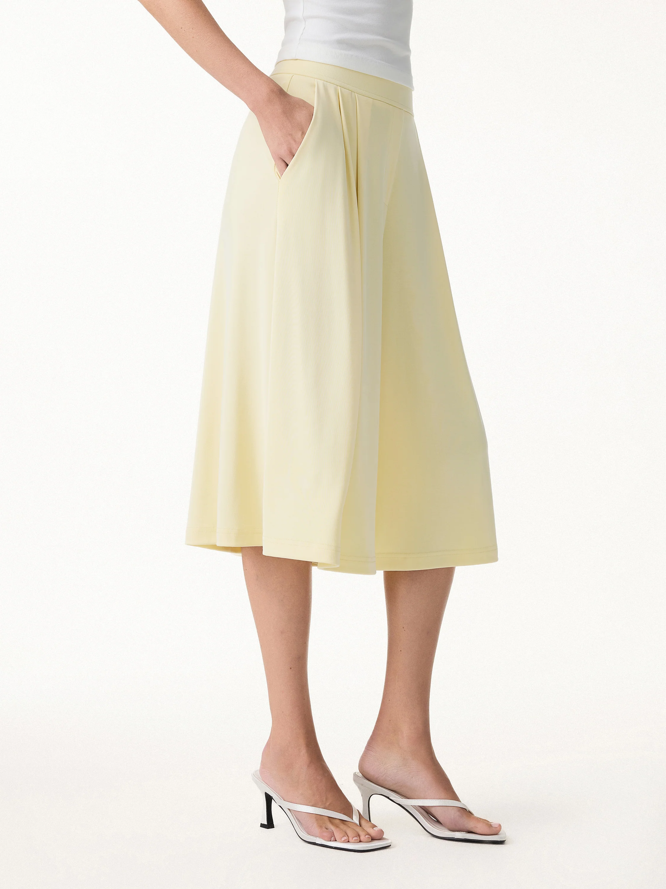 Sandwashed Super Flowy Cropped Palazzo Leg Pant with Pockets - Image 6