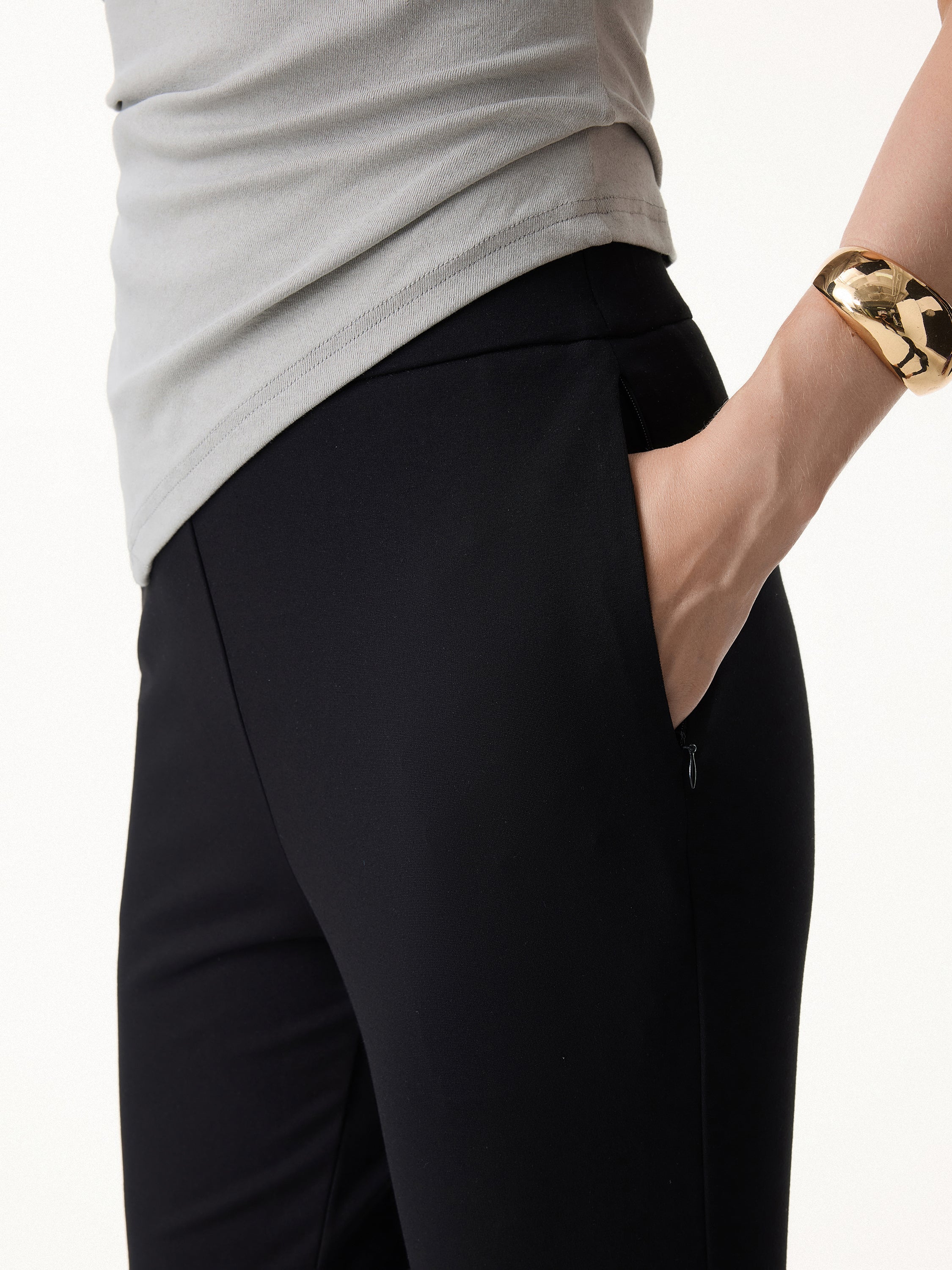 Stretch Ponte Chic Capri Pant with Pockets - Image 4