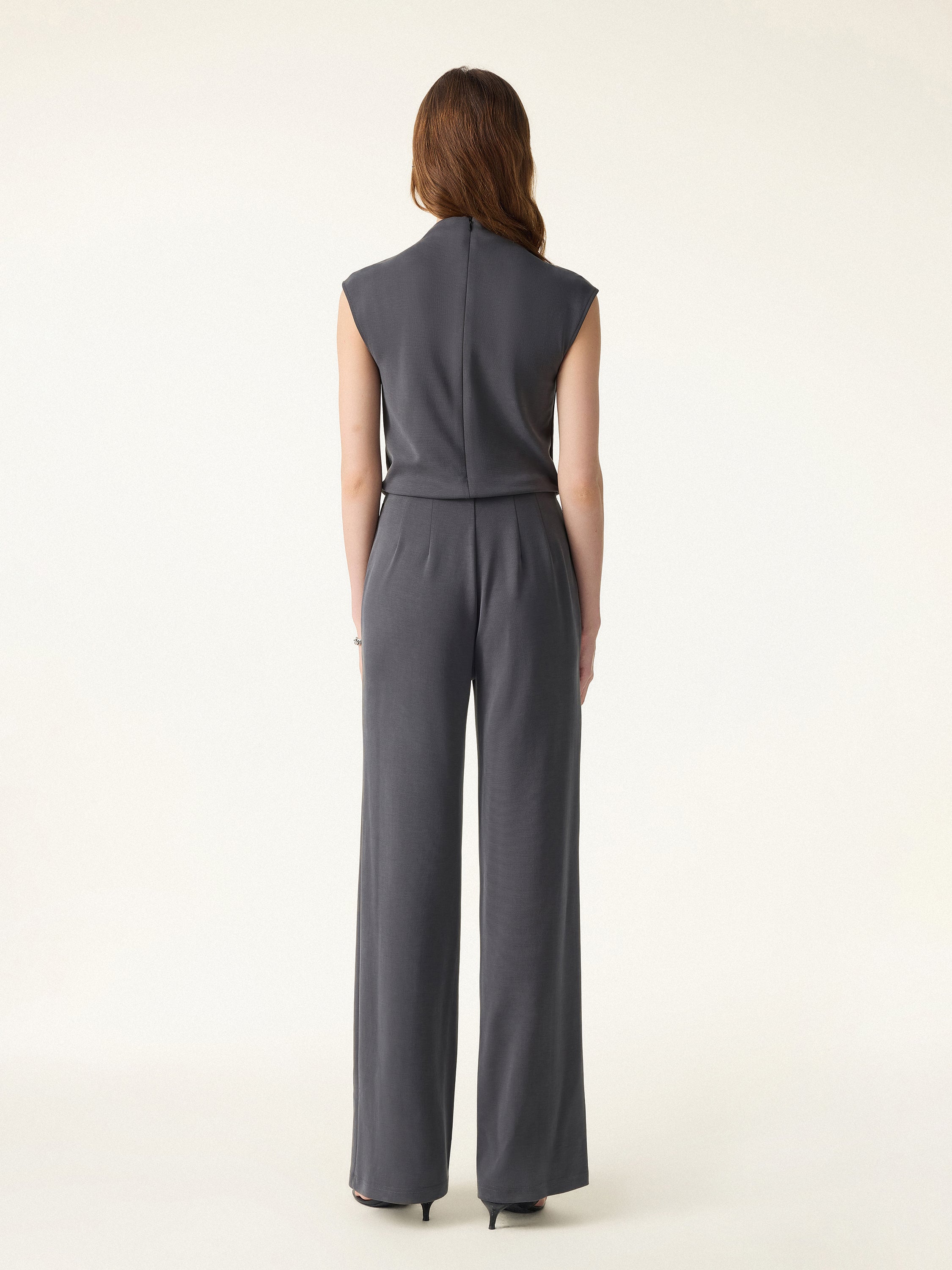 Travel-Friendly Easy-to-Take-Off Jumpsuit - Image 11