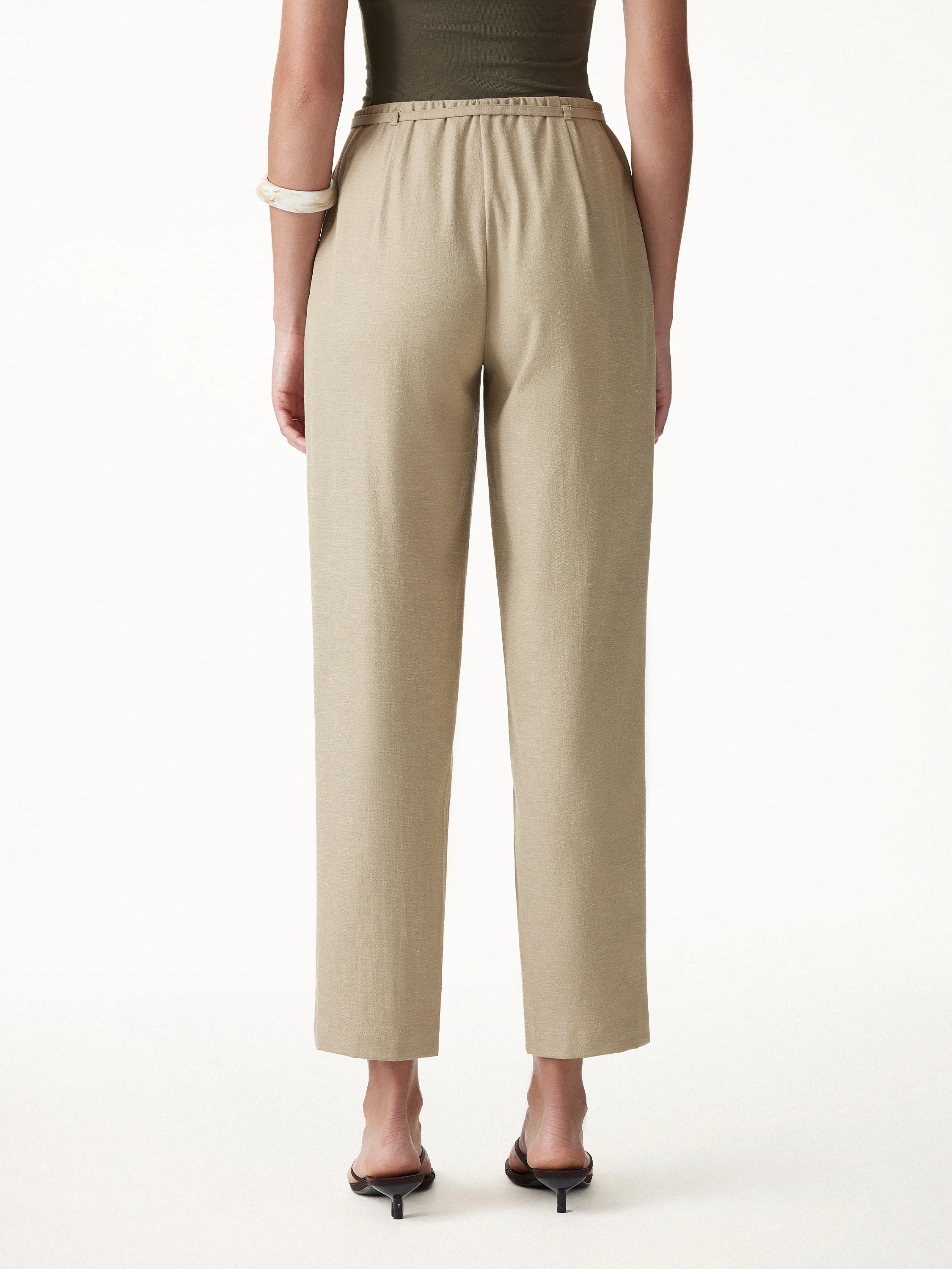 Wrinkle-Resistant Linen-Like Cropped Tapered Leg Pants with Pockets - Image 8